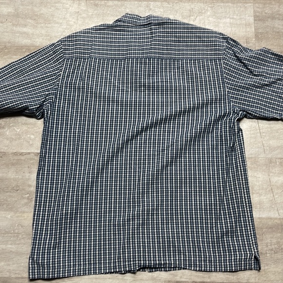 Quicksilver Button Down Size XL - Picture 2 of 2